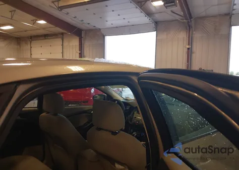 2016 Ford Focus Se из США, поврежденный, VIN 1FADP3F23GL276971